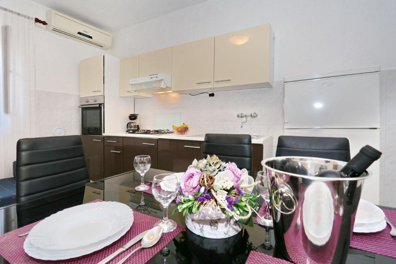 Apartments Goran Vir Exterior photo